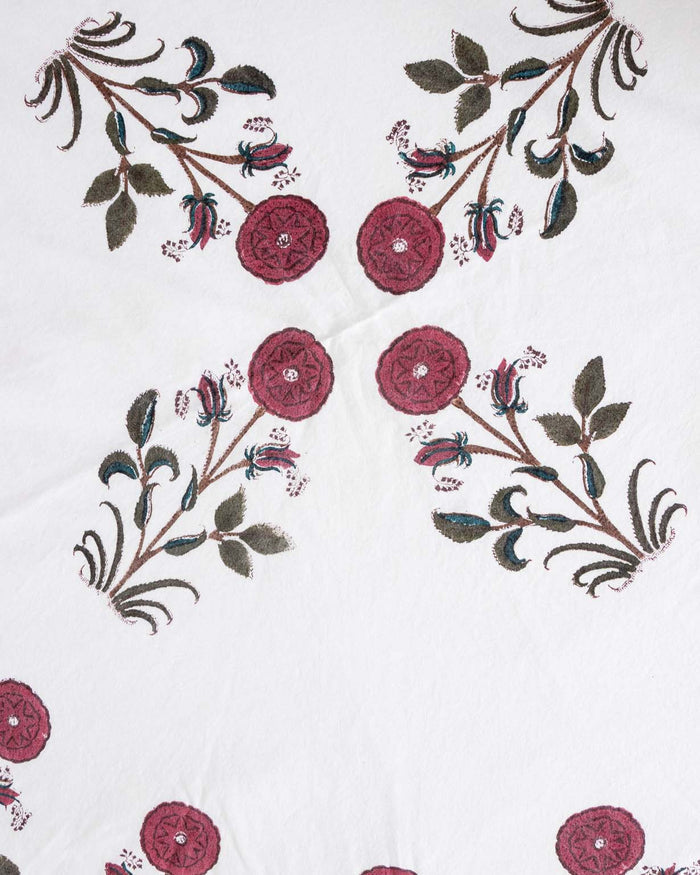 102 Inch Round Tablecloth FB309