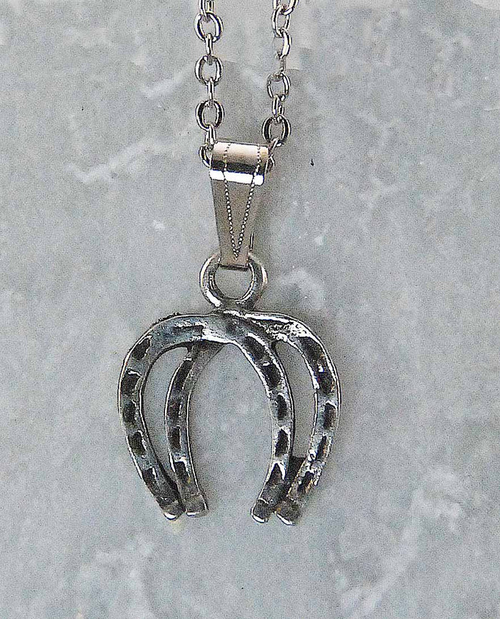 FT Necklace - Horseshoes